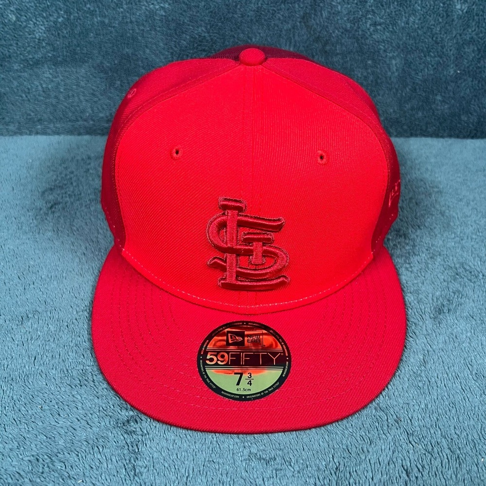 New Era 59FIFTY St. Louis Cardinals Solid red Embroidered Logo Hat 7 3/4